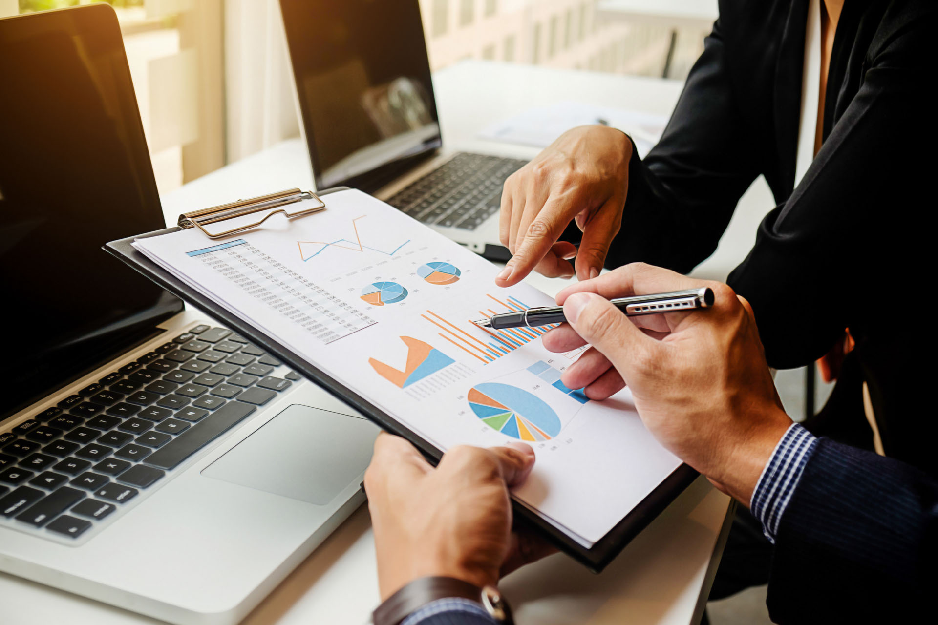 Data Analytics in HR: Empowering Strategic Human Resources